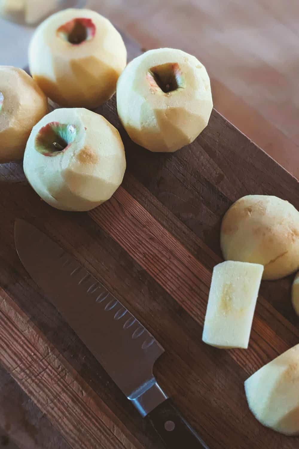 Easy Apple Crisp Crumble - peeled apples - PIN